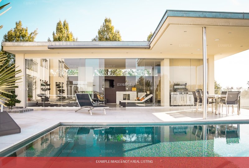 3-Bed Villa with Sea Views — photo 2