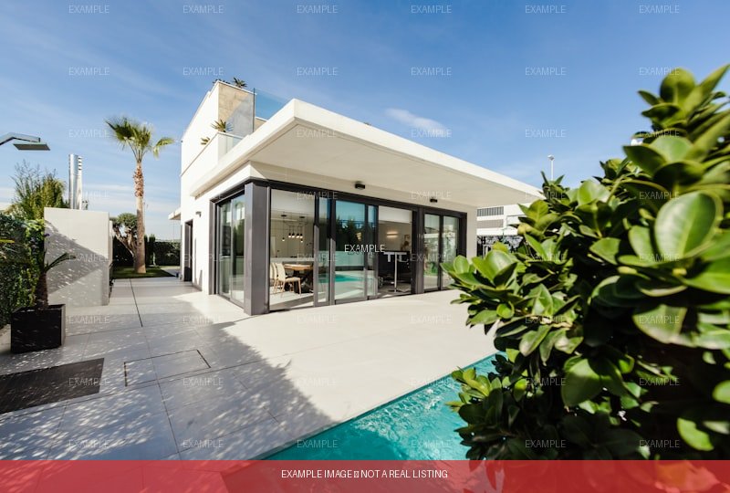 3-Bed Villa with Sea Views — photo 5
